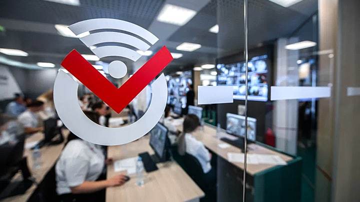 "ЧТО-ТО ЗДЕСЬ НЕ ТАК": КАК ФРАНЦУЗЫ ПЫТАЛИСЬ ВЗЛОМАТЬ СИСТЕМУ ЭЛЕКТРОННОГО ГОЛОСОВАНИЯ В МОСКВЕ
