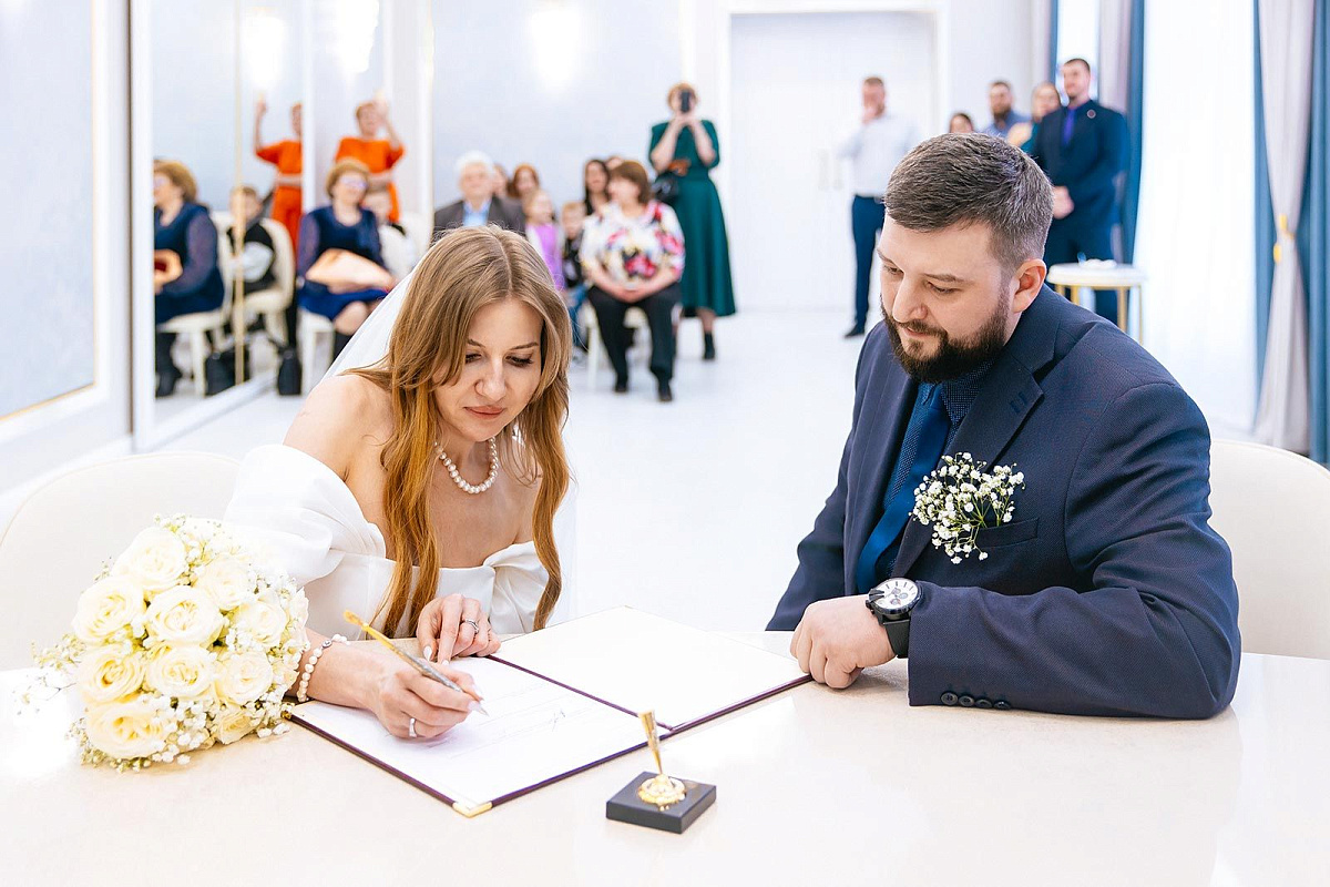 Загсы Москвы продлили время работы в самые популярные для бракосочетания дни