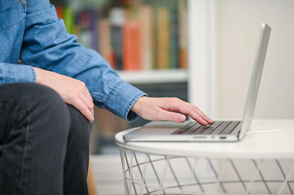 Проект «Перезвони сам» подскажет, как действовать, если обманули мошенники