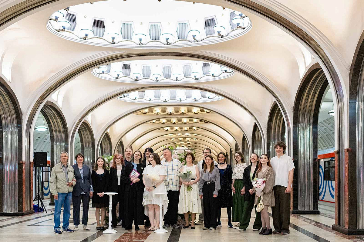 Первые летние свадьбы прошли на станции метро «Маяковская»